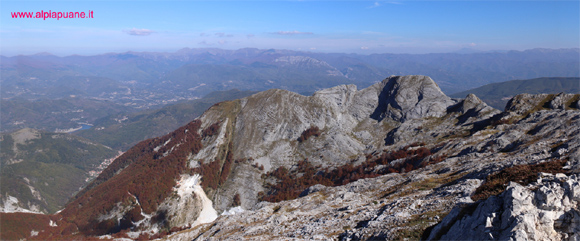 La Roccandagia dalla cresta Nord-Ovest della Tambura La Roccandagia dalla cresta Nord-Ovest della Tambura