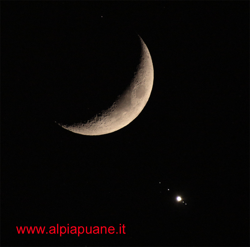 Bacio Luna Giove 20 maggio 2026