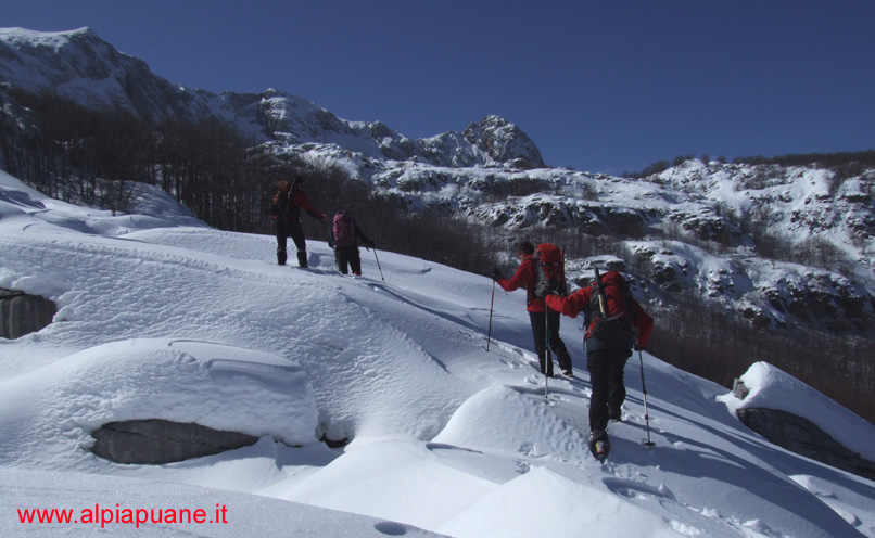 Salita verso il Rifugio Enrico Rossi alla Pania