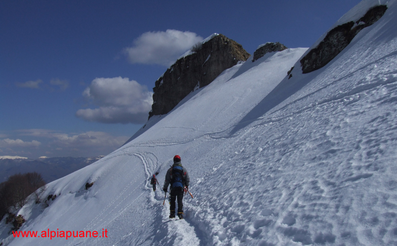 Il sentiero che collega la Focetta del Puntone al Rifugio Rossi