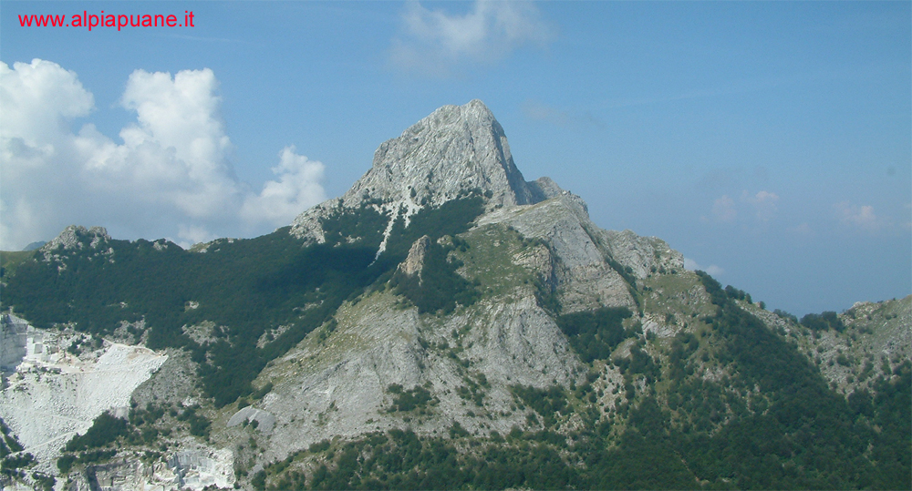Veduta Pizzo d'Uccello dal monte Pisanino