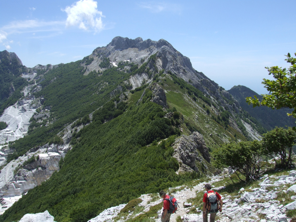 Discesa dal Pizzo d'Uccello per la via normale, veduta monte Grondilice